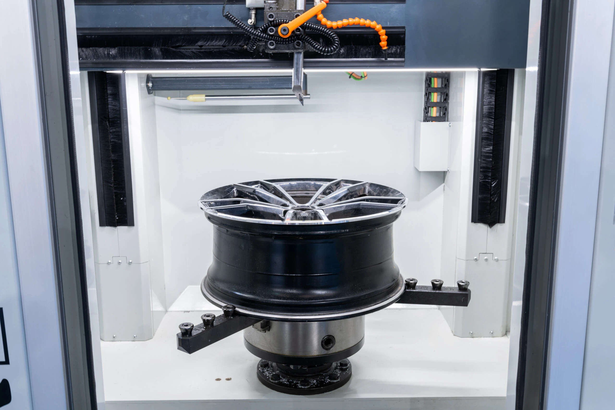 Aircraft Wheel Balancing Machine